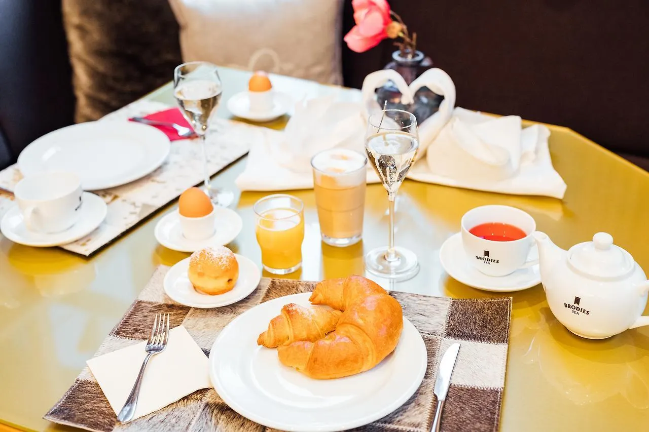 Hotel Gipfelherz イシュグル